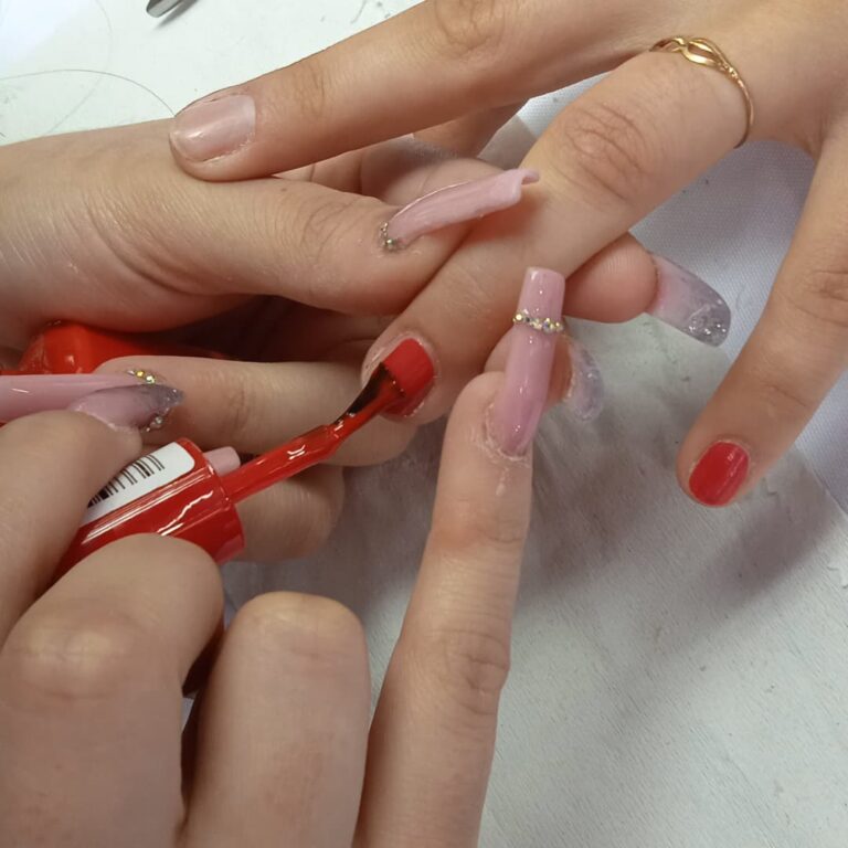 Lee más sobre el artículo Pre-Inscripción Capacitación Manicuría